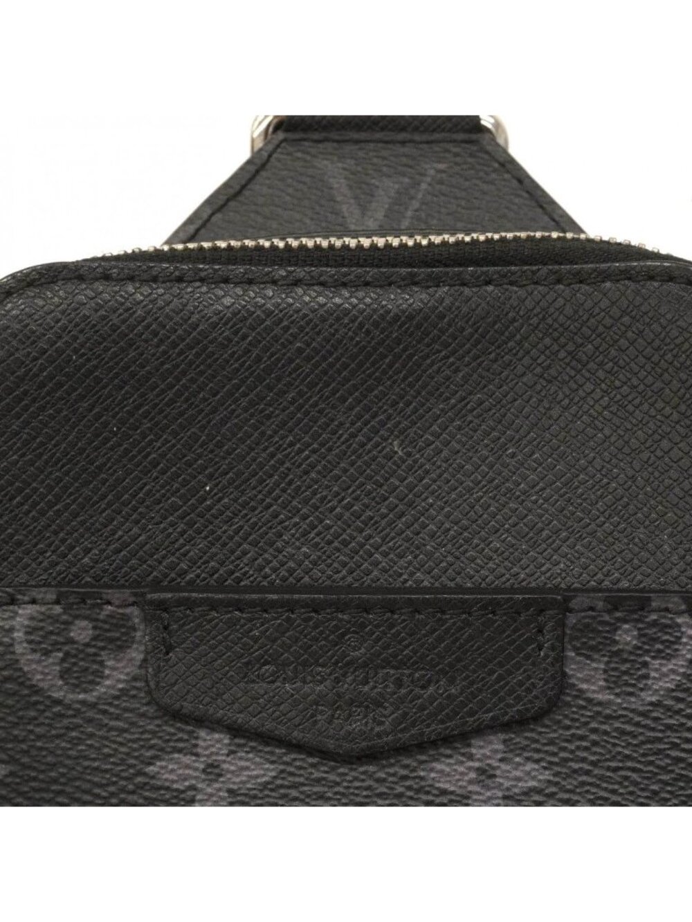 Louis Vuitton Belt Bag Taigarama Outdoor Black - Picture 10 of 10